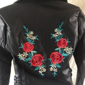 Romeo & Juliet Couture Size S Flower Jacket